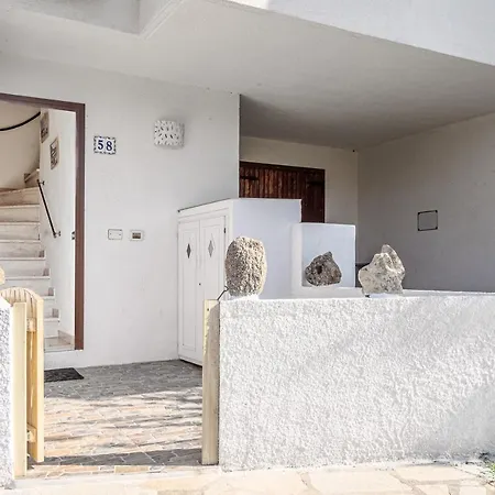 Blue House Laconia Apartment Cannigione