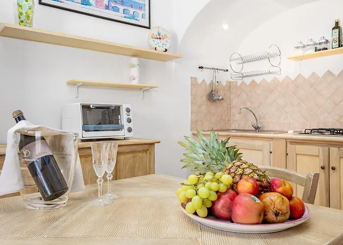 Blue House Laconia * Cannigione